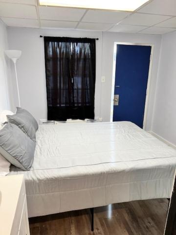 Spruce Pine Inn Екстериор снимка