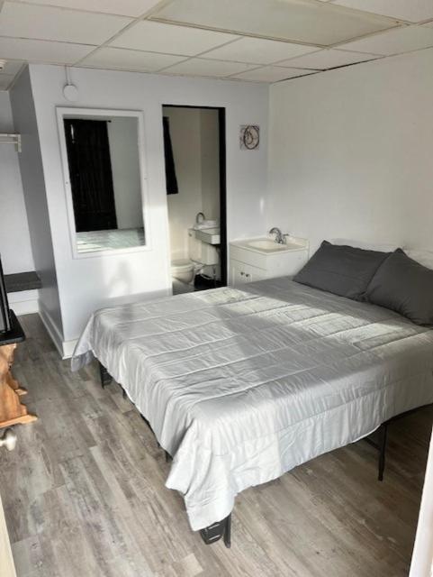 Spruce Pine Inn Екстериор снимка