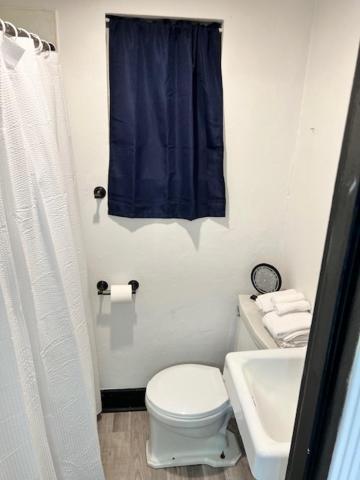 Spruce Pine Inn Екстериор снимка