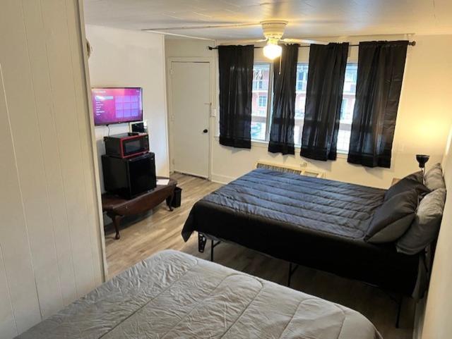 Spruce Pine Inn Екстериор снимка