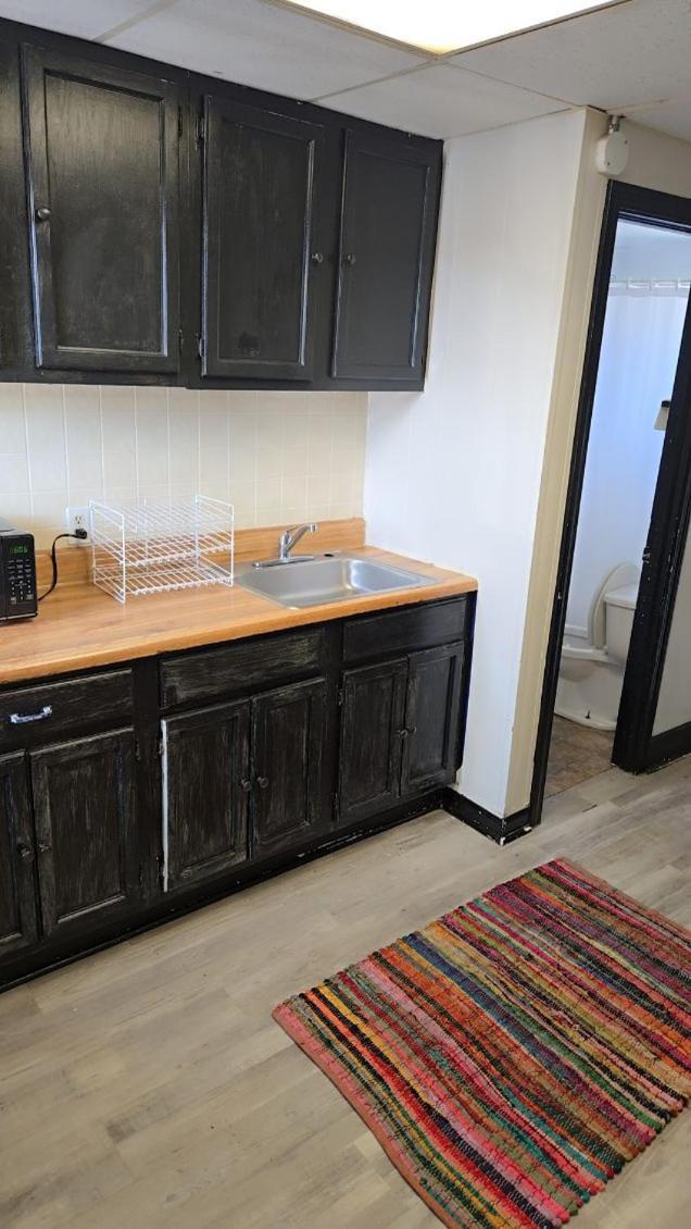 Spruce Pine Inn Екстериор снимка