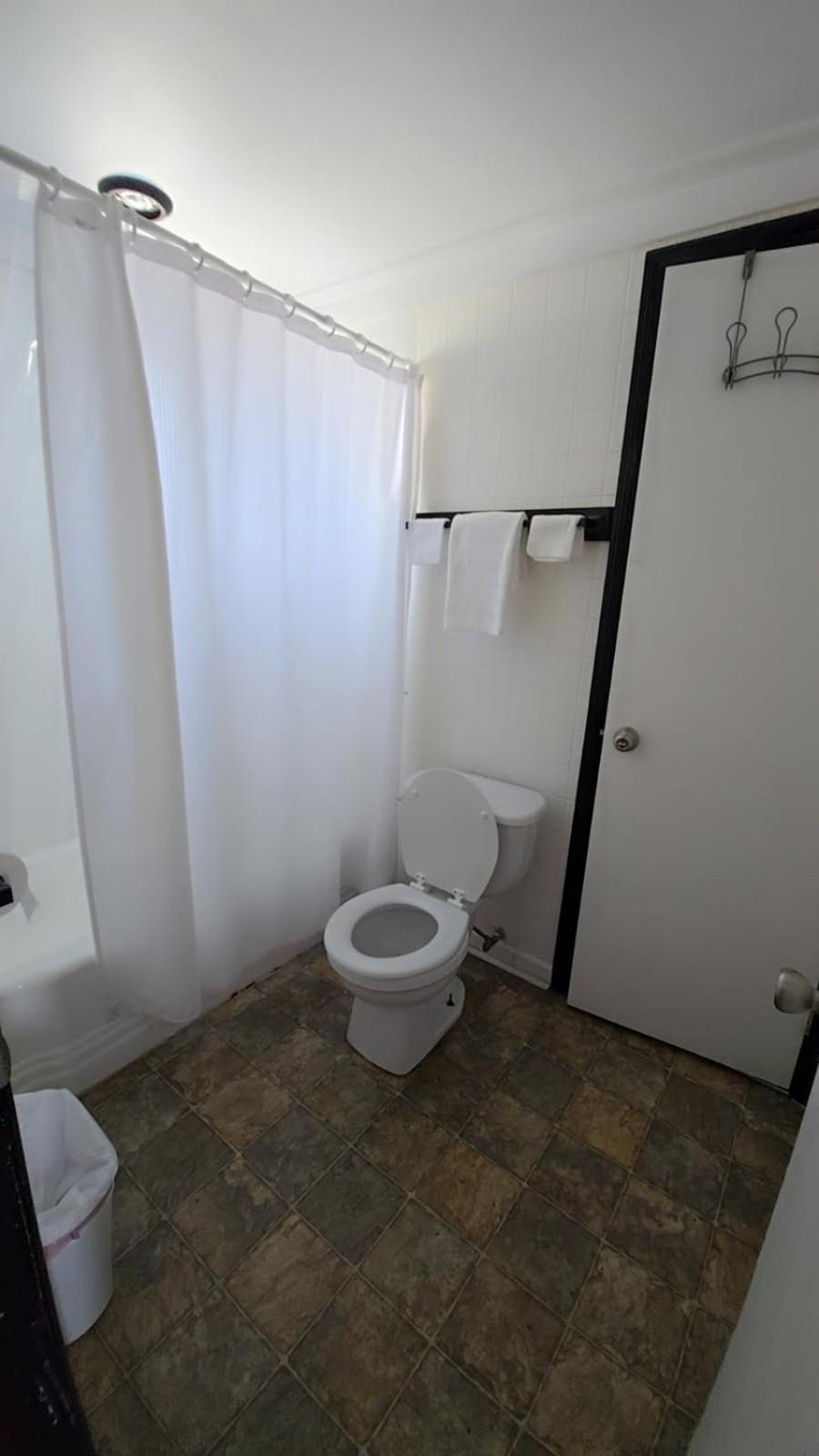 Spruce Pine Inn Екстериор снимка